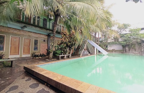 Kepanjen Hotel | Penginapan Asri Syariah