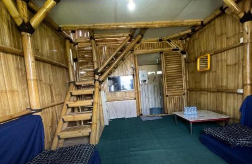 Jambelaer House | Penginapan Syariah di Kadudampit Sukabumi Tipe A