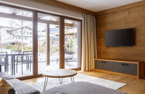 Ehrwald Apartment | Premium apartment with garden (No Deposit)