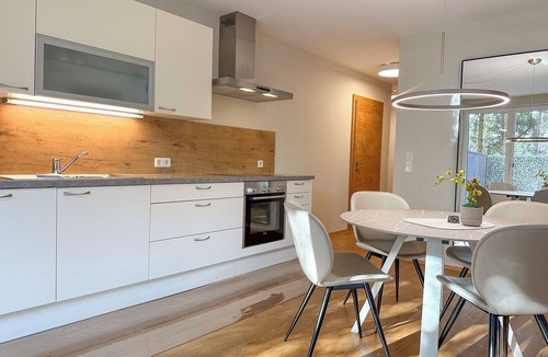 Seekirchen Markt Apartment | Premium Apartment ONE: Your retreat with exclusive flair and private terrace