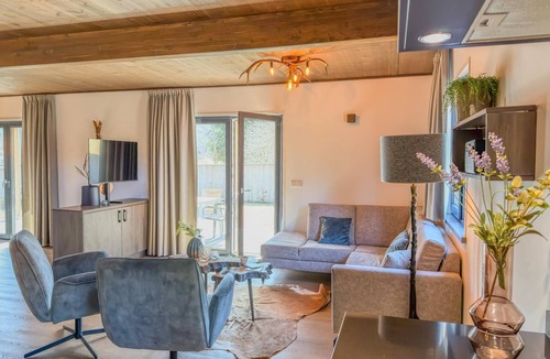 Afritz am See Ski Chalet | Premium chalet near Alpine lake and ski resorts