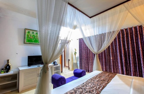 Raya Kuta Villa | Privat Pool villa at kuta