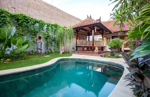 Nakula Villa | Private 3BR Villa with Pool - Quiet & Spacious - Near Seminyak & Legian Beach