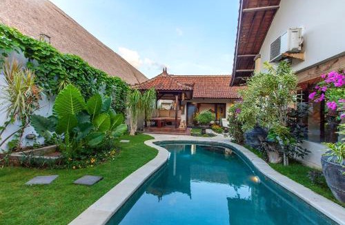 Nakula Villa | Private 3BR Villa with Pool - Quiet & Spacious - Near Seminyak & Legian Beach