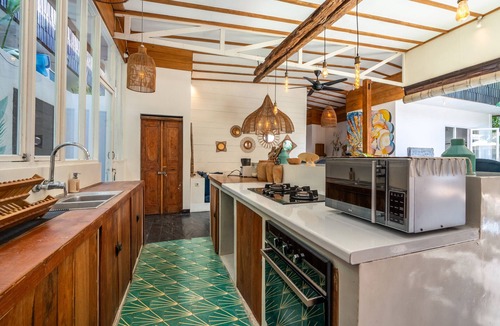 Batu Bolong Villa | Private Pool | Three Ensuite Bedrooms | Near Beach