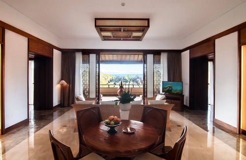 Kuta Selatan Apartment | R 199 2 Bed Room Penthouse Incl Breakfast