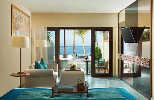 Kuta Selatan Apartment | R 899 Spacious Apartment with Sea view Breakfast Inc