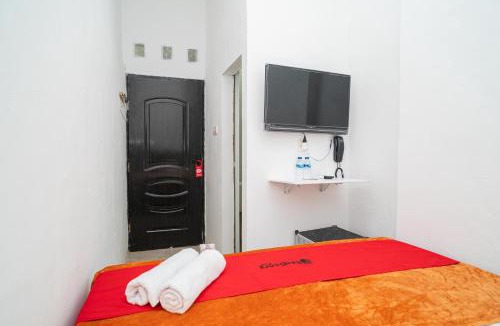 Bekasi Timur Hotel | RedDoorz @ Aralia Harapan Indah