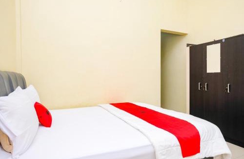 Surabaya Hotel | RedDoorz at Kutisari 2 Surabaya