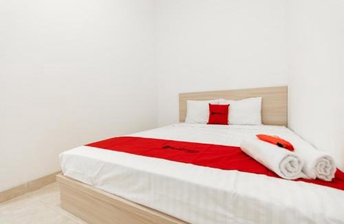 Mandai Hotel | RedDoorz @ Graha Cemerlang Maros