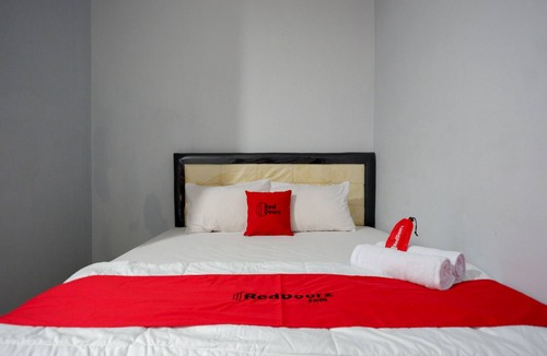 Majene Hotel | RedDoorz @ Hotel Grand Aulia Majene