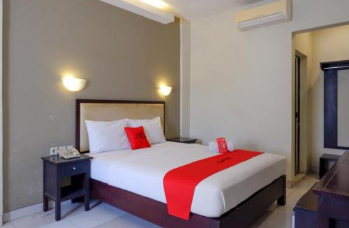Semarang Hotel | RedDoorz Jalan Sriwijaya near Polda Jateng