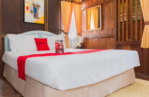 Parongpong Hotel | RedDoorz near Kampung Gajah 2