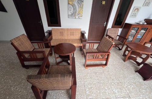 Purwokerto Hotel | Reddoorz Syariah at Omahwatumas Near Amikom Purwokerto
