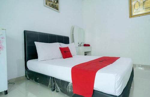 Lubuk Baja Hotel | RedDoorz Syariah near RS Awal Bros Batam