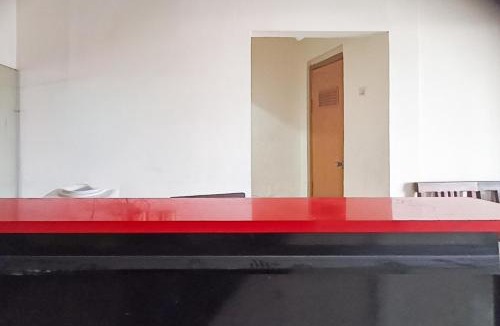 Semarang Hotel | RedDoorz Syariah Near STEKOM Semarang