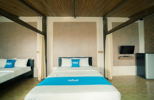 Lembang Hotel | Rehat at Villa Cemara Kembar