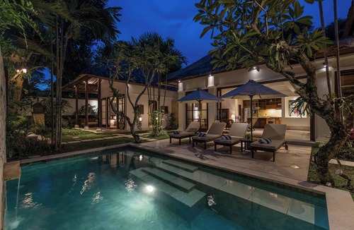 Jimbaran Bay Villa | Retreat 4BR Pool Villa Steps to Beach in Jimbaran