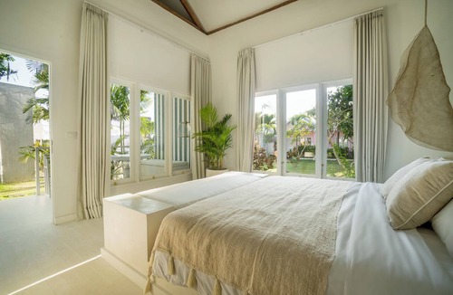 Pecatu Hotel | RIA ULUWATU Tropical Chic Hotel