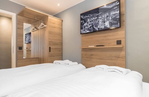 Nuremberg Old Town Apartment | Riverview Apartments by dasPaul