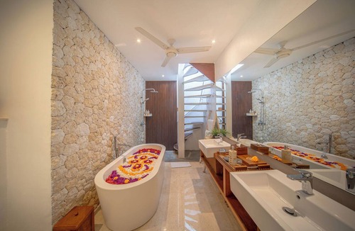 Jimbaran Bay Hotel | Romantic 1 Bedroom Jimbaran