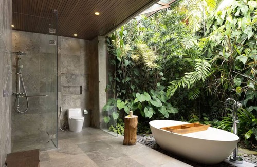 Melayang Hotel | Romantic Private Pool Villa Near Monkey Forest with Spa & Breakfast