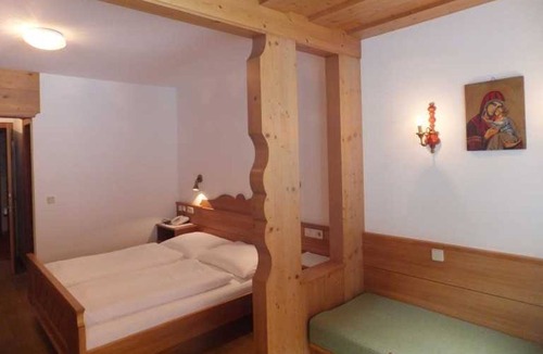 Schoenberg im Stubaital Hotel | Room - Type BF - Hotel Handl ***