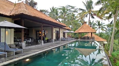 Kelusa Villa | Rouge - Private Villa Condense