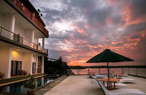 Penida Island Resort | Samuh Sunset Hotel ( Grand Deluxe Twin Room )