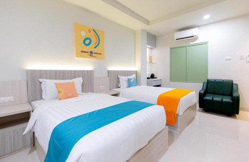 Ketintang Hotel | Sans Hotel 88 Andalan Surabaya by RedDoorz