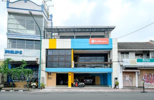 Central Yogyakarta House | Sans Hotel Mataram Malioboro