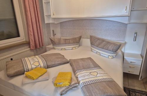 Bodensdorf Apartment | Seeappartement LUNA am Ossiachersee mit privatem Seezugang, Hallenbad, Skiarena Gerlitzen
