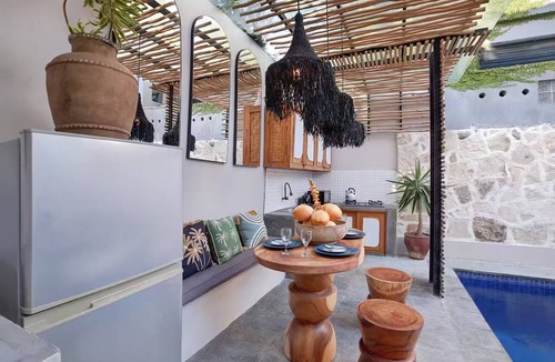 Dyanapura House | Seminyak Beach Bungalow dua with Private Pool