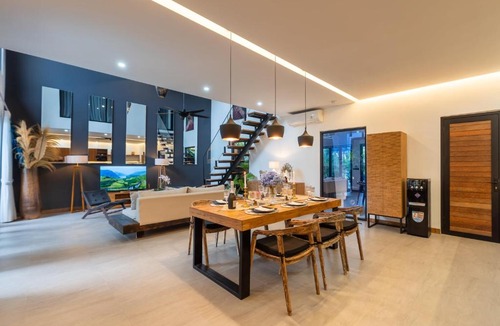 Kerobokan Villa | Seminyak Villa 2 BR - Private Pool & Rooftop