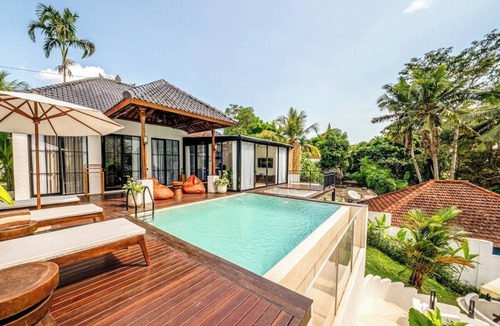 Petulu Villa | Serene 2BR Ubud Oasis w Infinity Pool&Garden Bath
