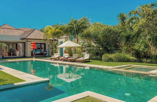 Kuta Selatan Villa | SO3005 - Waterfront 3 Bedroom Villa in Nusa Dua