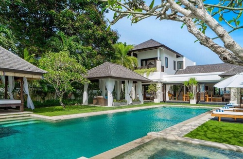 Kuta Selatan Villa | SO3005 - Waterfront 3 Bedroom Villa in Nusa Dua