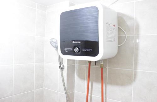 Cileunyi Apartment | Spacious 2BR Apartment at Pinewood near JATOS By Travelio