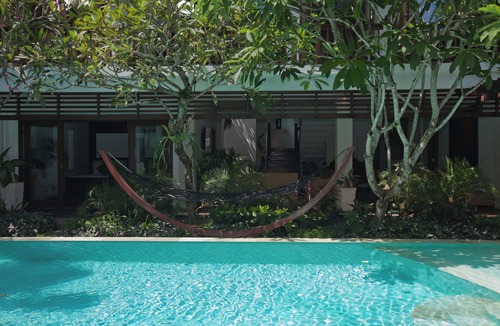 Sanur Kauh Villa | Spacious 6-bedroom villa near Mertasari Beach