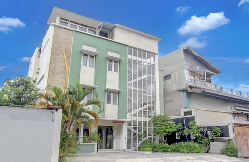 Central Yogyakarta House | Spacious Family Suite with Free WiFi and Parking