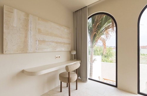 Tumbak Bayuh Villa | Spacious Romantic Villa Sawa in Pererenan