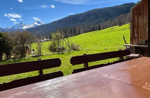 Bischofswiesen Apartment | Spacious vacation apartment with garden & private sauna in the countryside