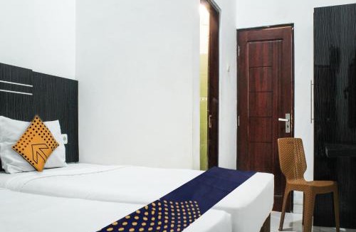 Kupang Hotel | SPOT ON 3605 Clarichie Guest House