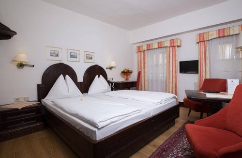 City Centre Salzburg Hotel | Standard double room with shower, toilet - Altstadthotel Stadtkrug