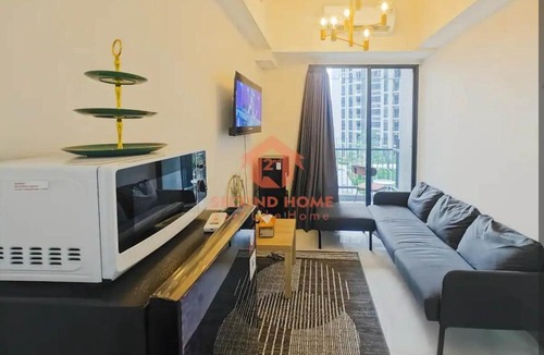 Pekayon Jaya Apartment | Strategic 2BR Pakuwon Apt Bekasi Pool & Gym