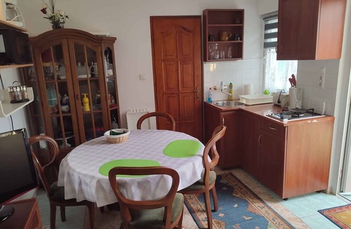 Balatonboglar Apartment | Studio with covered terrace and billiards, near the harbour