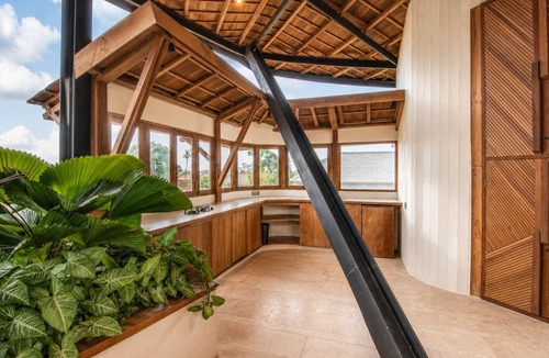 Pererenan Apartment | Stunning 2-BR Penthouse with View, 800m to Beach