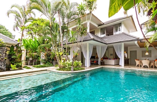 Central Seminyak Villa | Stunning, 5 Bedroom Villa in Central Seminyak