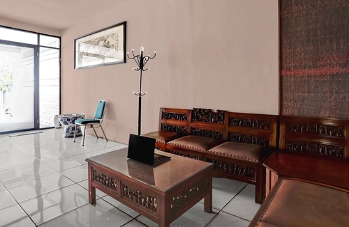 Suko Manunggal House | Stylish Budget Stay in Indonesia with Free WiFi