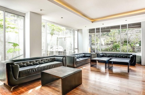 Legian City-Centre House | Stylish DBL Suite Escape W/Free WiFi and Parking